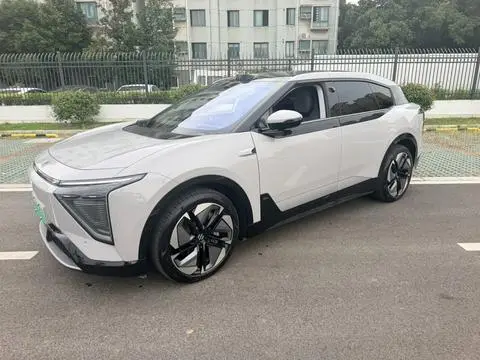 HiPhi Y 2023