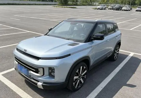 Geely ICON 2023
