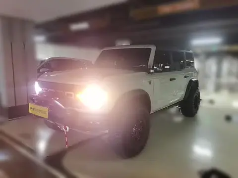 Ford Bronco 2024