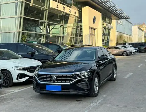Volkswagen Passat 2025