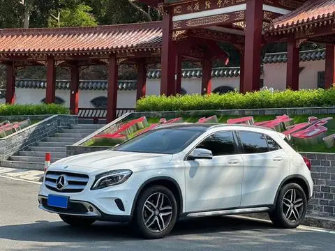 Mercedes-Benz GLA 2016