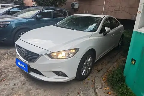 Mazda Atenza 2015