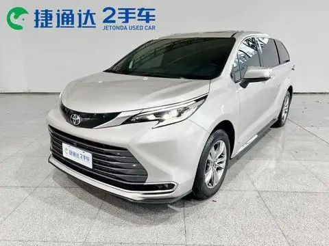Toyota SIENNA 2024