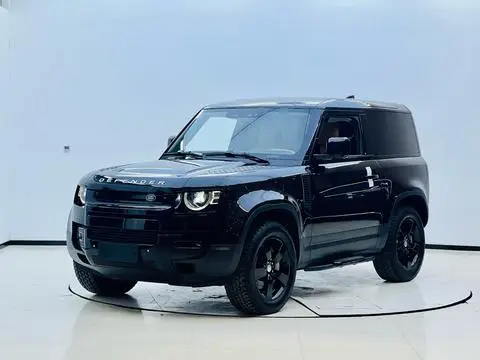 Land Rover Defender 2024