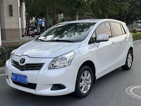 Toyota Verso 2011