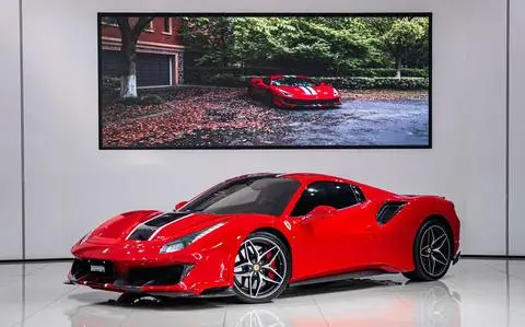 Ferrari 488 2015