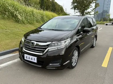 Honda Elysion 2016