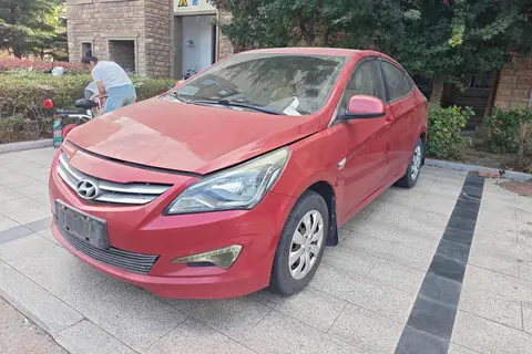 Hyundai Reina 2014
