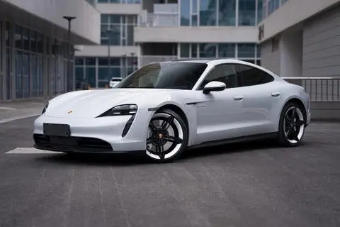 Porsche Taycan 2022