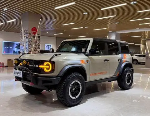 Ford Bronco 2024