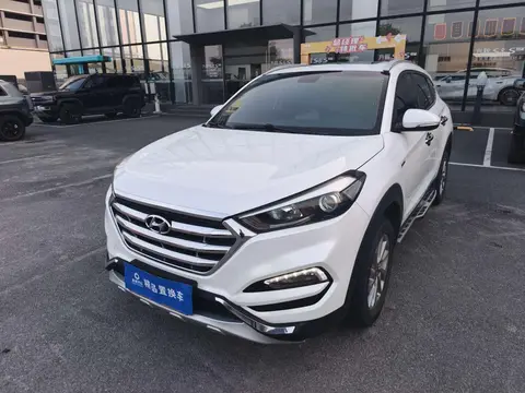 Hyundai Tucson 2015