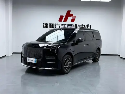ZEEKR 009 2024
