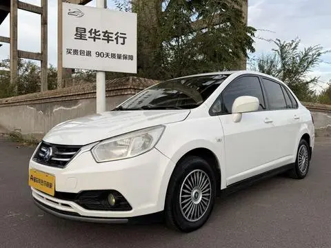 Venucia D50 2015
