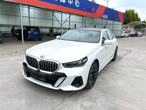 BMW 5 Series 2025