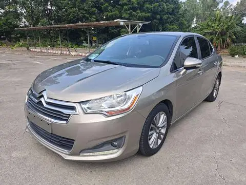 Citroën C4L 2014