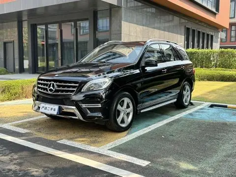 Mercedes-Benz M-Class 2015