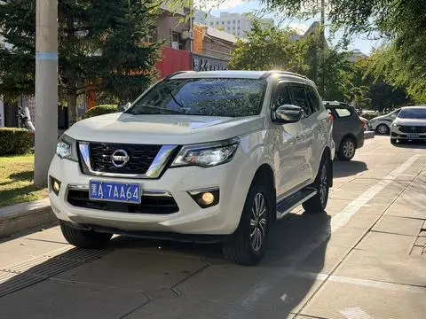 Nissan Terra 2018