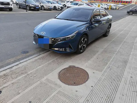 Hyundai Elantra 2021