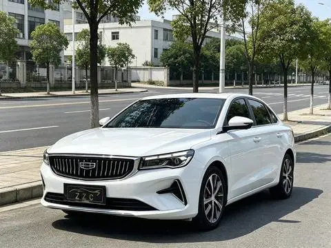 Geely Emgrand 2022