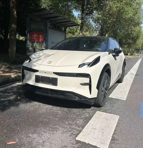ZEEKR X 2024