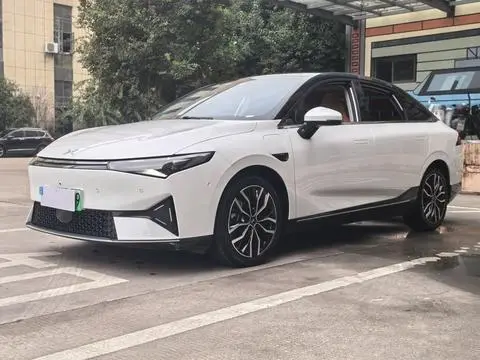 XPeng P5 2021