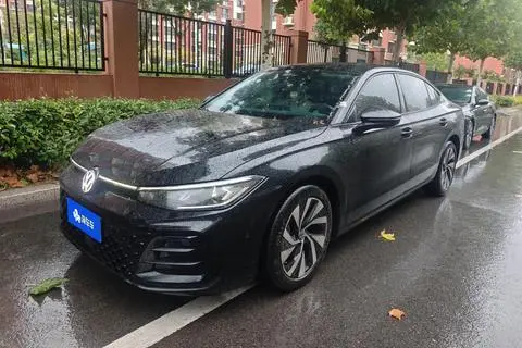 Volkswagen Passat 2025