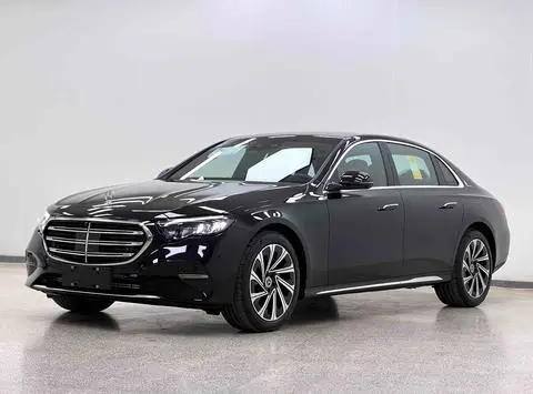 Mercedes-Benz E-Class 2024