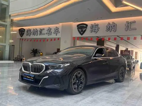BMW 5 Series 2024
