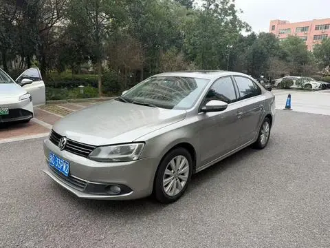 Volkswagen Sagitar 2014