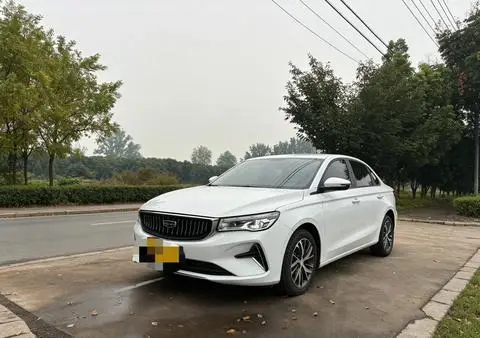 Geely Emgrand 2023