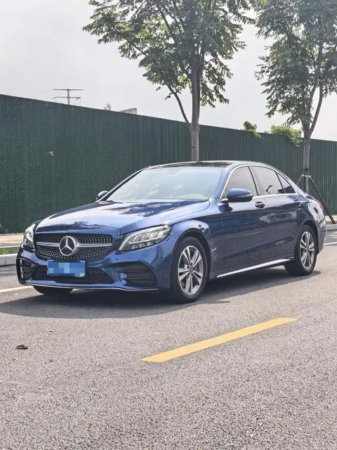 Mercedes-Benz C-Class 2021