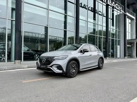 Mercedes-Benz EQE SUV 2023