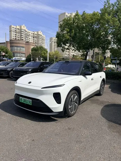 NIO ES8 2024