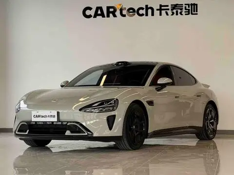 Xiaomi SU7 2024