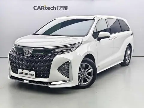 Toyota SIENNA 2024