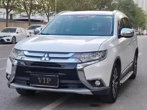 Mitsubishi Outlander 2016