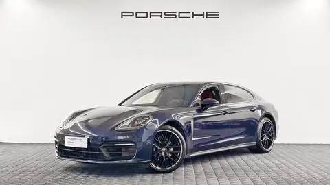Porsche Panamera 2023