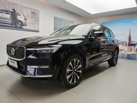 Volvo XC60 2025