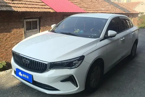 Geely Emgrand 2023