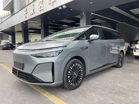 XPeng X9 2026