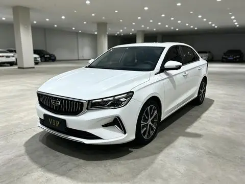 Geely Emgrand 2022