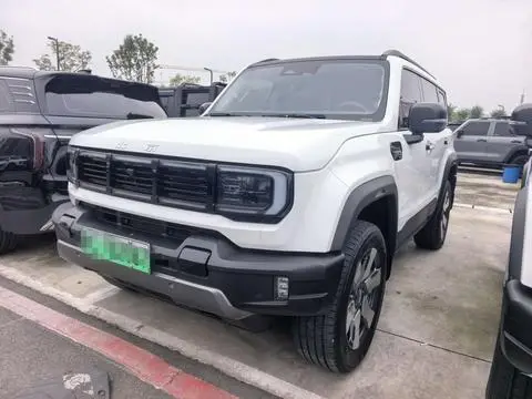 BAIC BJ40 2025