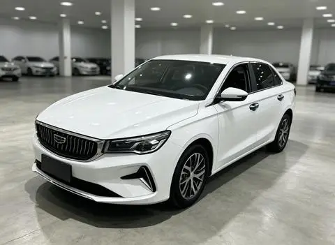 Geely Emgrand 2022
