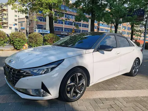 Hyundai Elantra 2021