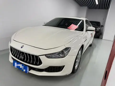 Maserati Ghibli 2021