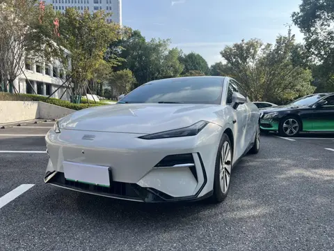 Geely Galaxy E8 2024
