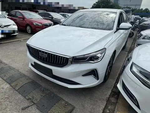 Geely Emgrand 2022