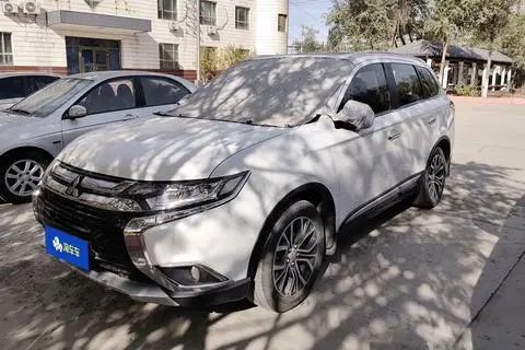Mitsubishi Outlander 2018