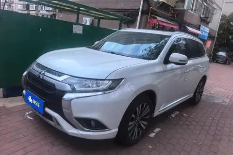Mitsubishi Outlander 2021