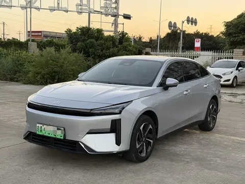 Geely Galaxy L6 2025